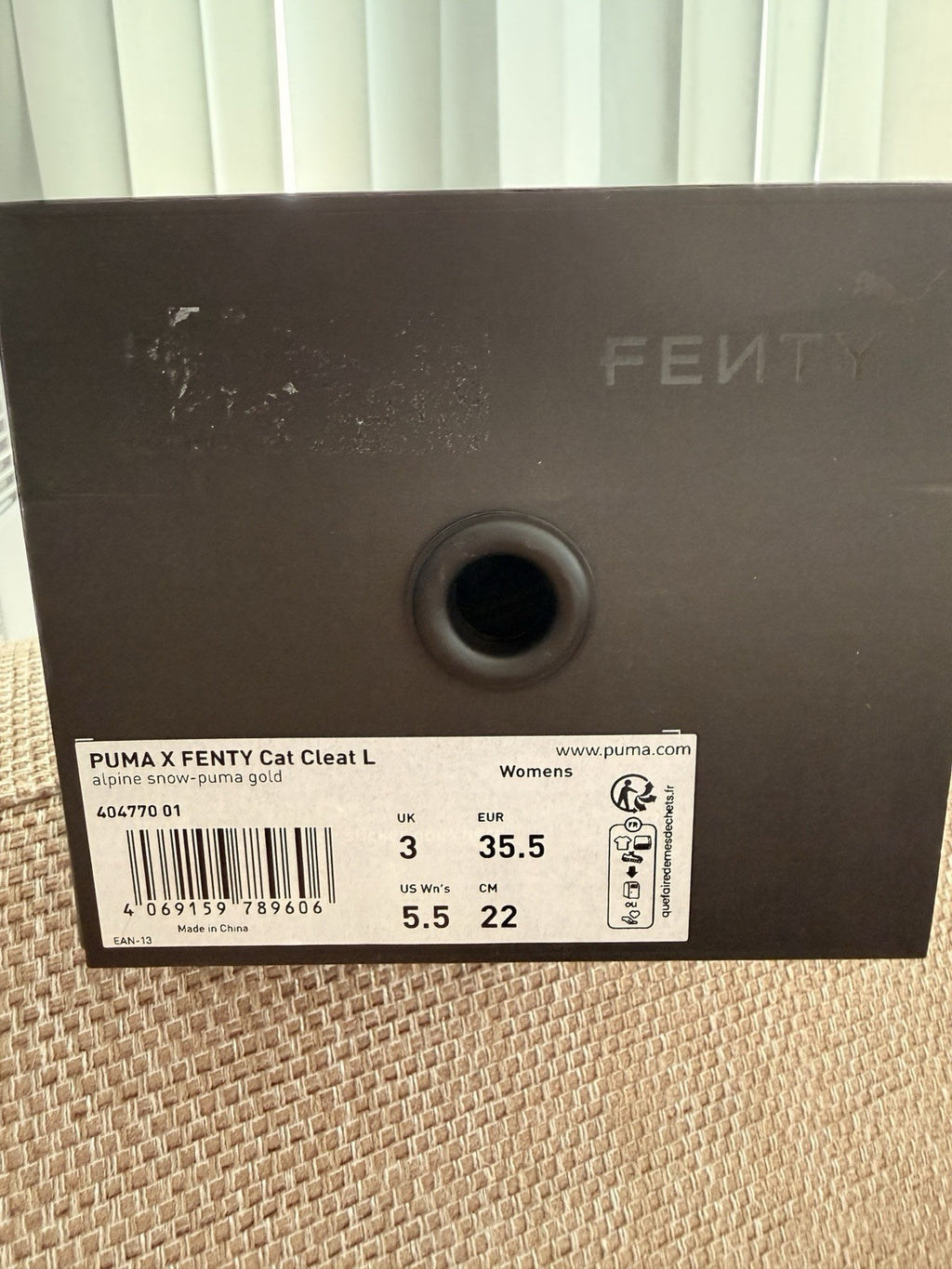 PUMA x FENTY Cat Cleat Flip Flops UK 3 EU 35.5 White Gold BNWT Rihanna