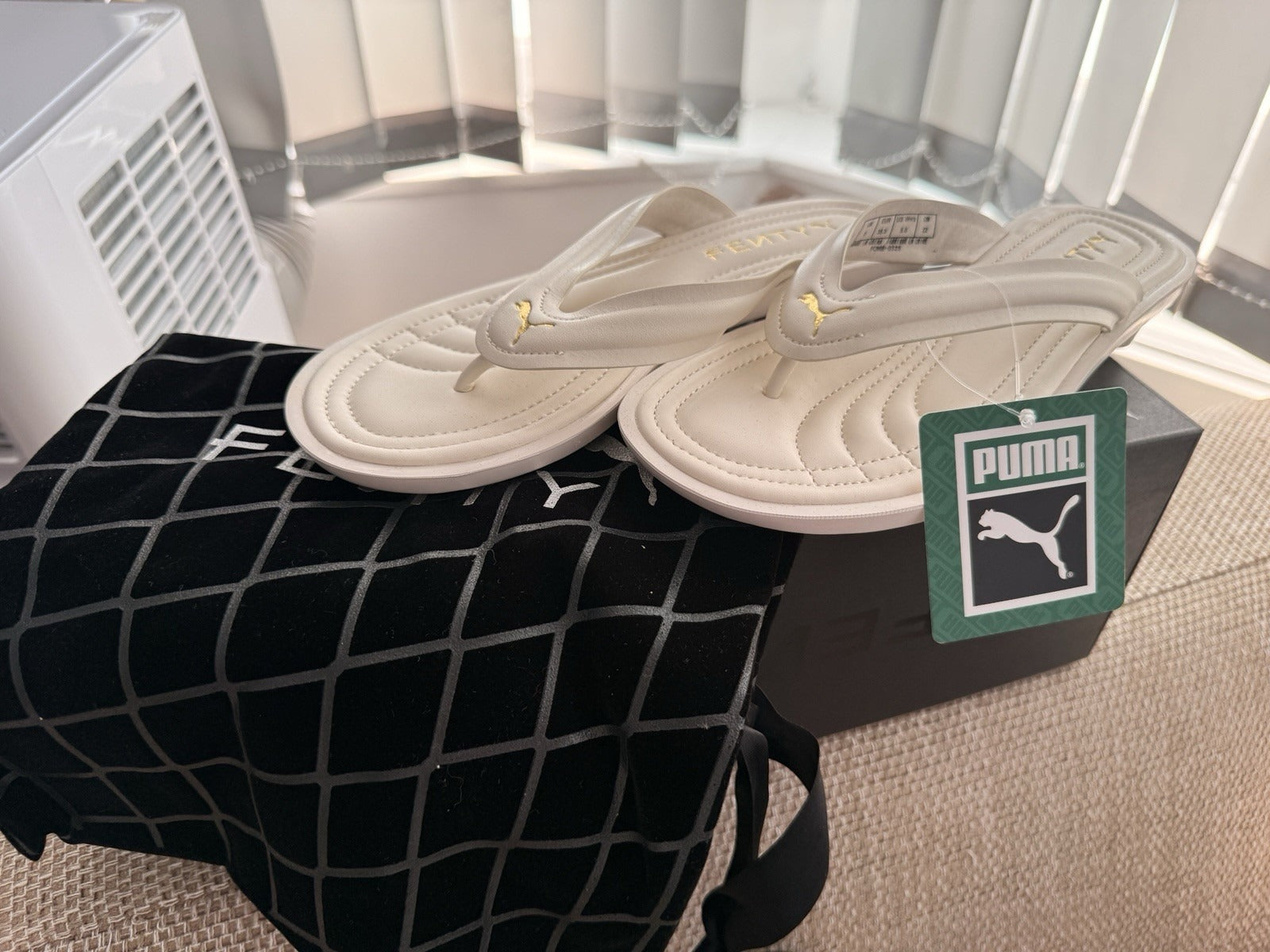 PUMA x FENTY Cat Cleat Flip Flops UK 3 EU 35.5 White Gold BNWT Rihanna