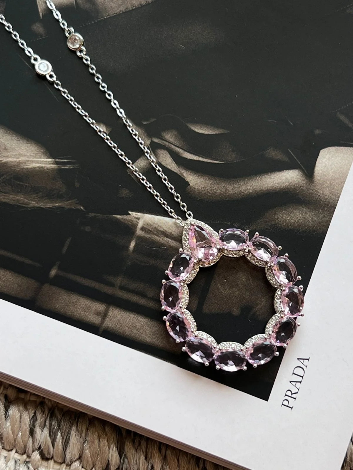 Colar Redondo com Zircônia Cristal e Rosa Claro em Banho de Ródio Branco | White Rhodium Plated