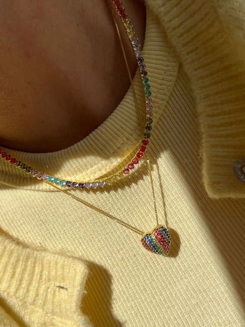 Colar Coração com Zircônia Colorida em Banho de Ouro | 18k Gold Plated